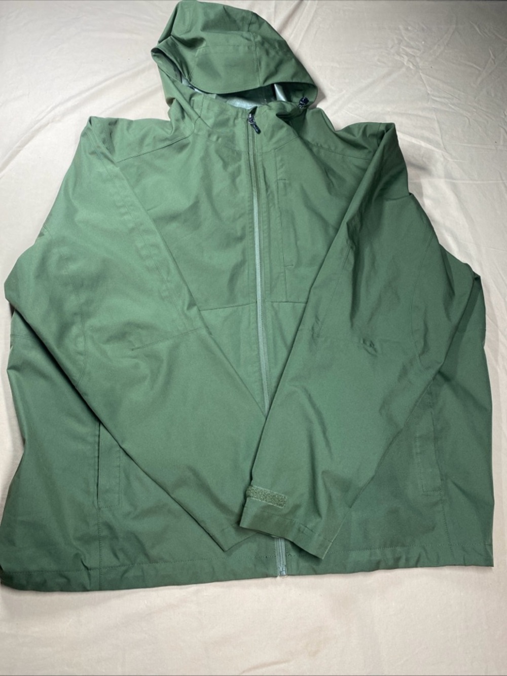 Swiss Tech Men's 2XL Green Hooded Lightweight Rain Jacket